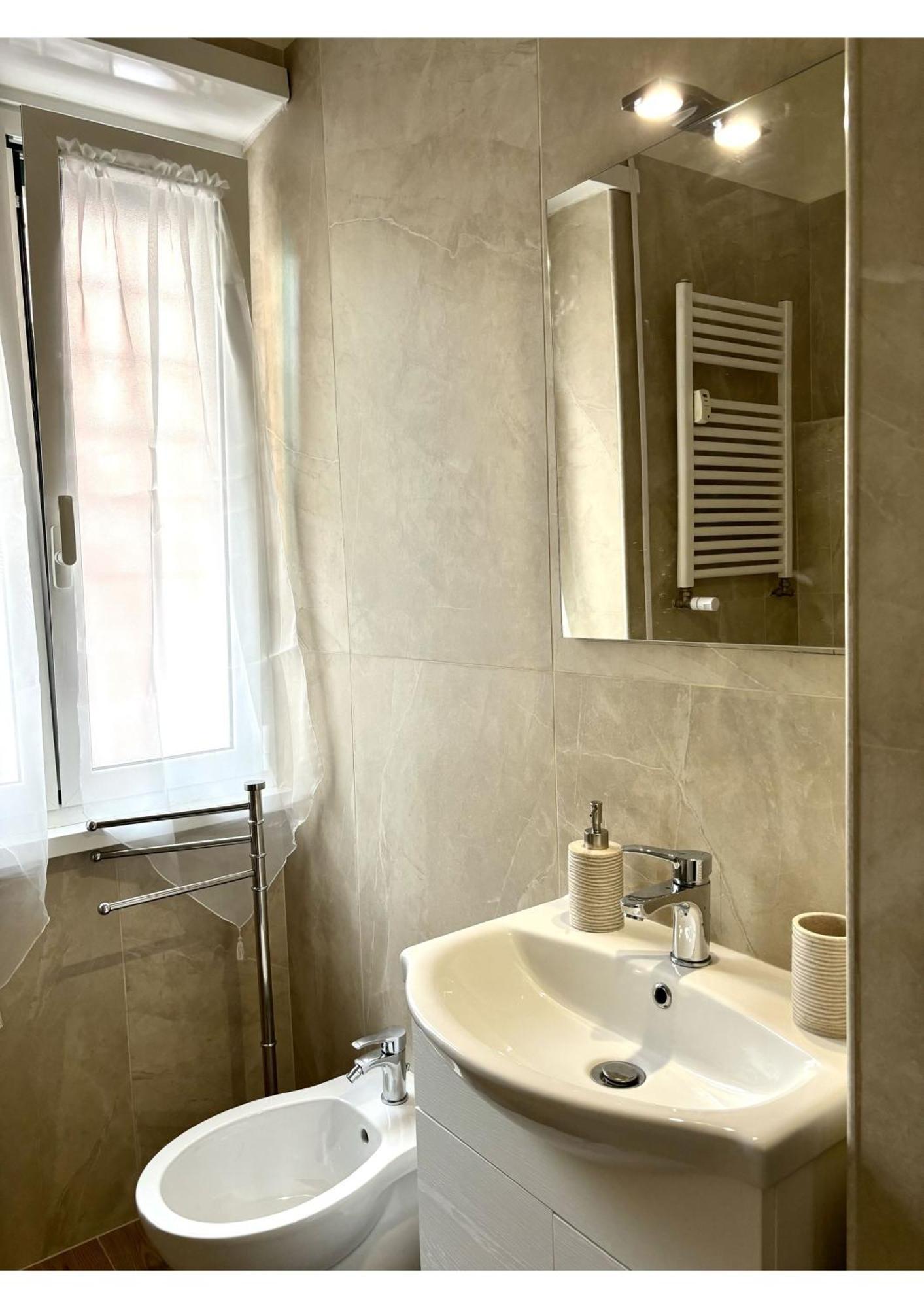Casa Blaserna Nel Cuore Dello Shopping A Marconi E Trastevere Roma Ngoại thất bức ảnh
