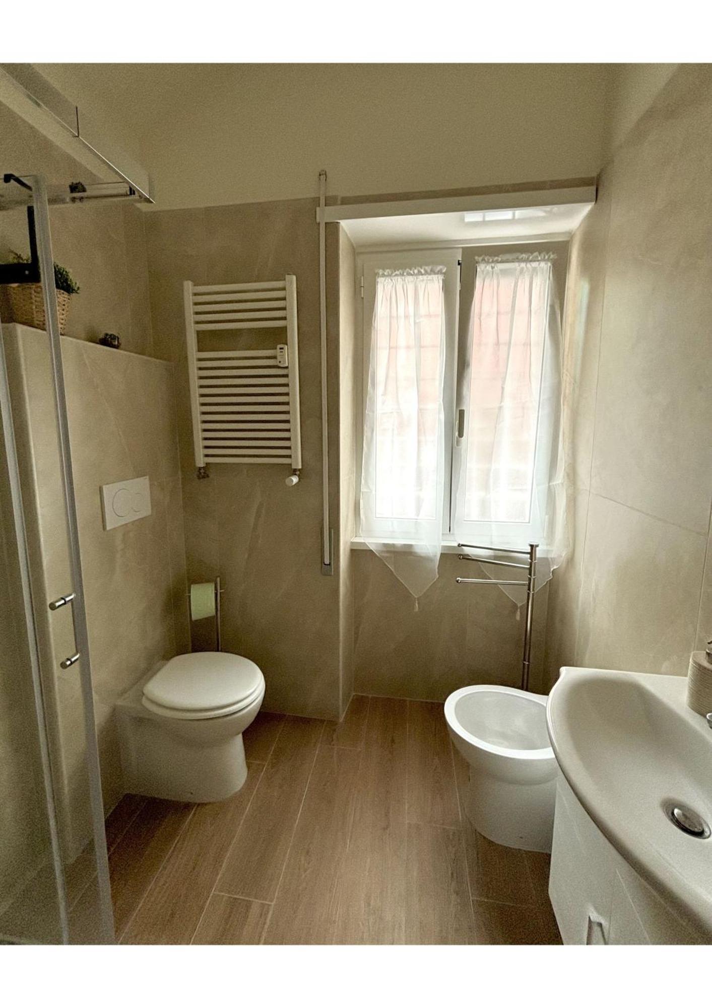Casa Blaserna Nel Cuore Dello Shopping A Marconi E Trastevere Roma Ngoại thất bức ảnh